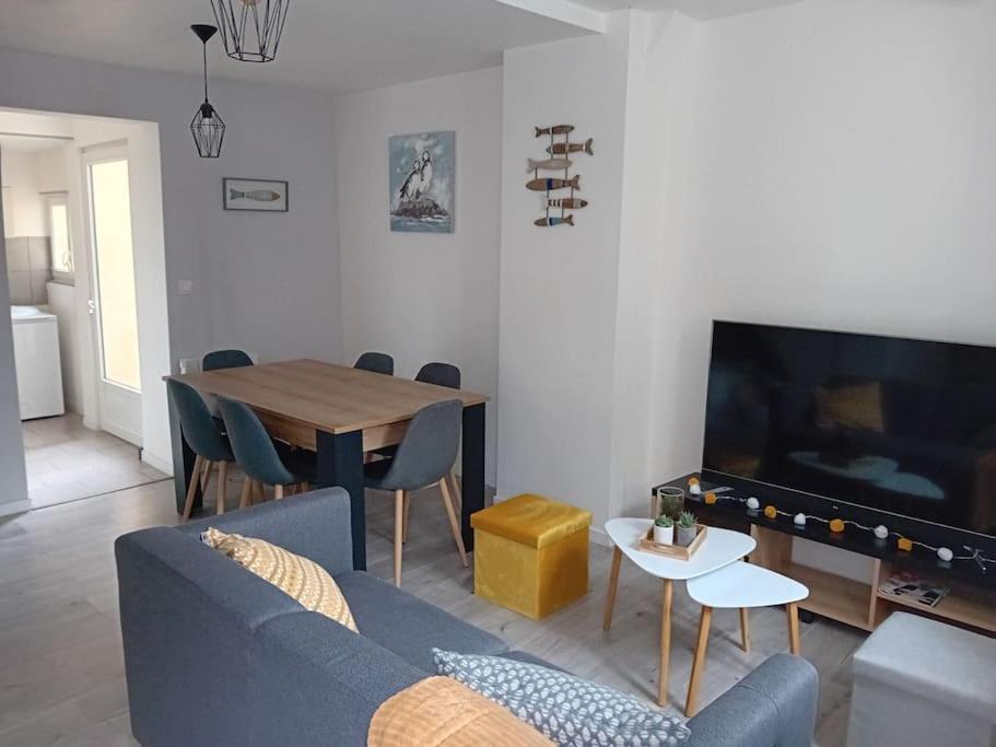 Maison A Eu Proche Centre Et Baie De Somme Holiday home